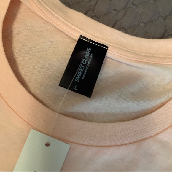 NWT Sweet Claire graphic t-shirt - Picture 3 of 5